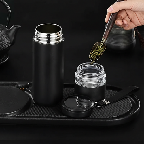 500ml Thermobecher mit Teesieb & separatem Teefach – BPA-freier Edelstahl Reisebecher für Büro & Reisen